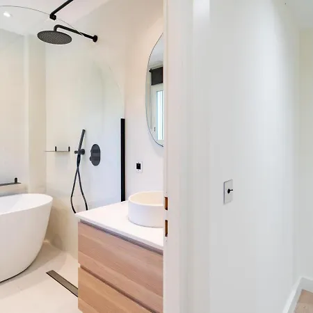 3bdr Cocoon In Martinez Avec Jardin Prive & Design Contemporain A 3 Min De La Croisette カンヌ
