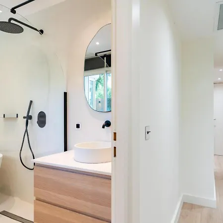 3bdr Cocoon In Martinez Avec Jardin Prive & Design Contemporain A 3 Min De La Croisette アパート