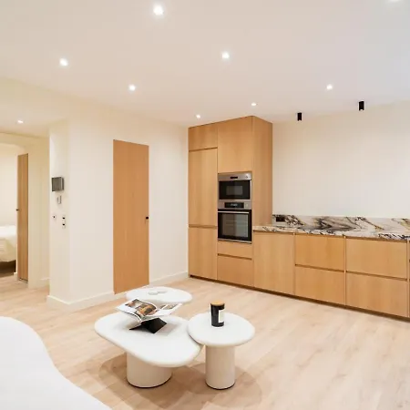 3bdr Cocoon In Martinez Avec Jardin Privé&design Contemporain à 5 Min De La Croisette